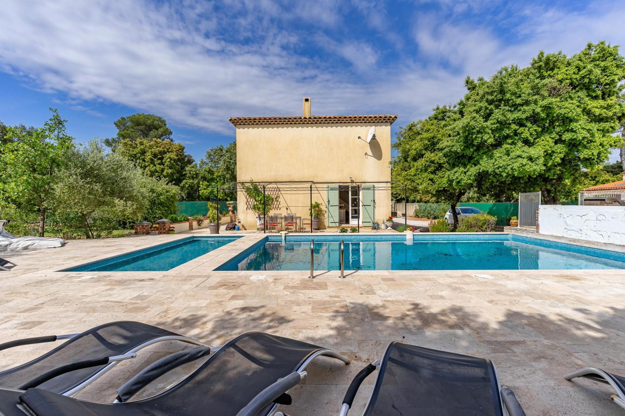 Le Manoir De Flassans Экстерьер фото